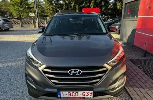 HYUNDAI Tucson 