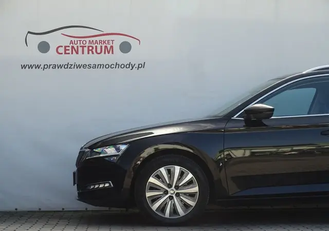 SKODA Superb 2.0 TDI DSG Style