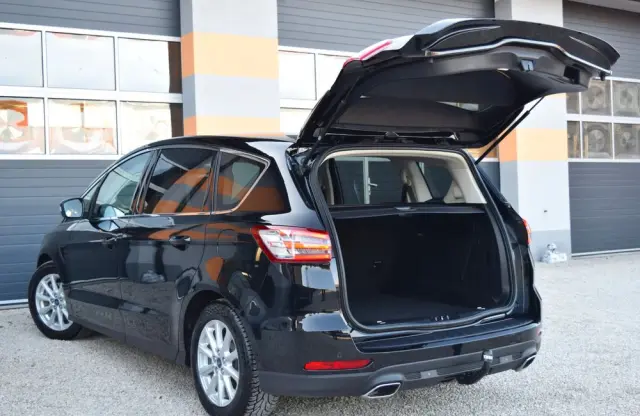 FORD S-Max 2.0 TDCi Titanium PowerShift