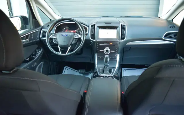 FORD S-Max 2.0 TDCi Titanium PowerShift