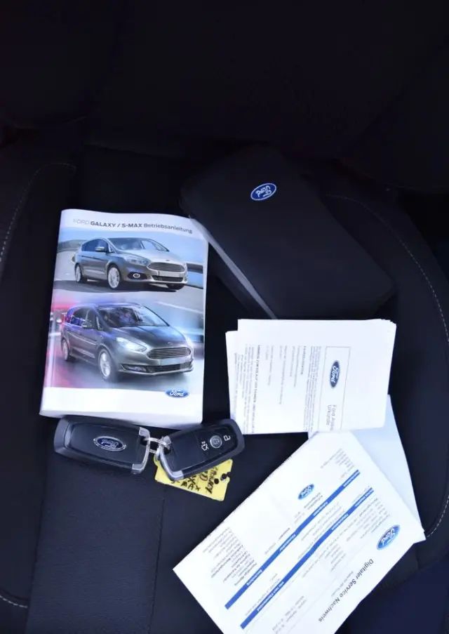 FORD S-Max 2.0 TDCi Titanium PowerShift