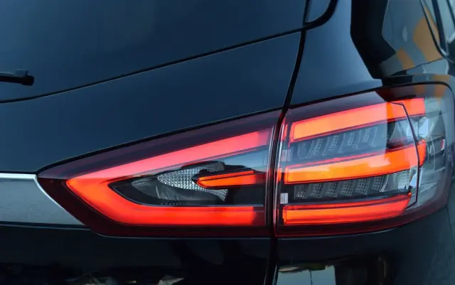 FORD S-Max 2.0 TDCi Titanium PowerShift