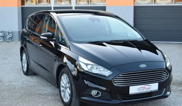 FORD S-Max 2.0 TDCi Titanium PowerShift