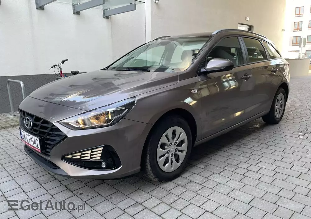 HYUNDAI I30 1.5 DPI Classic +