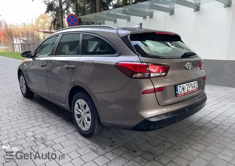 HYUNDAI I30 1.5 DPI Classic +