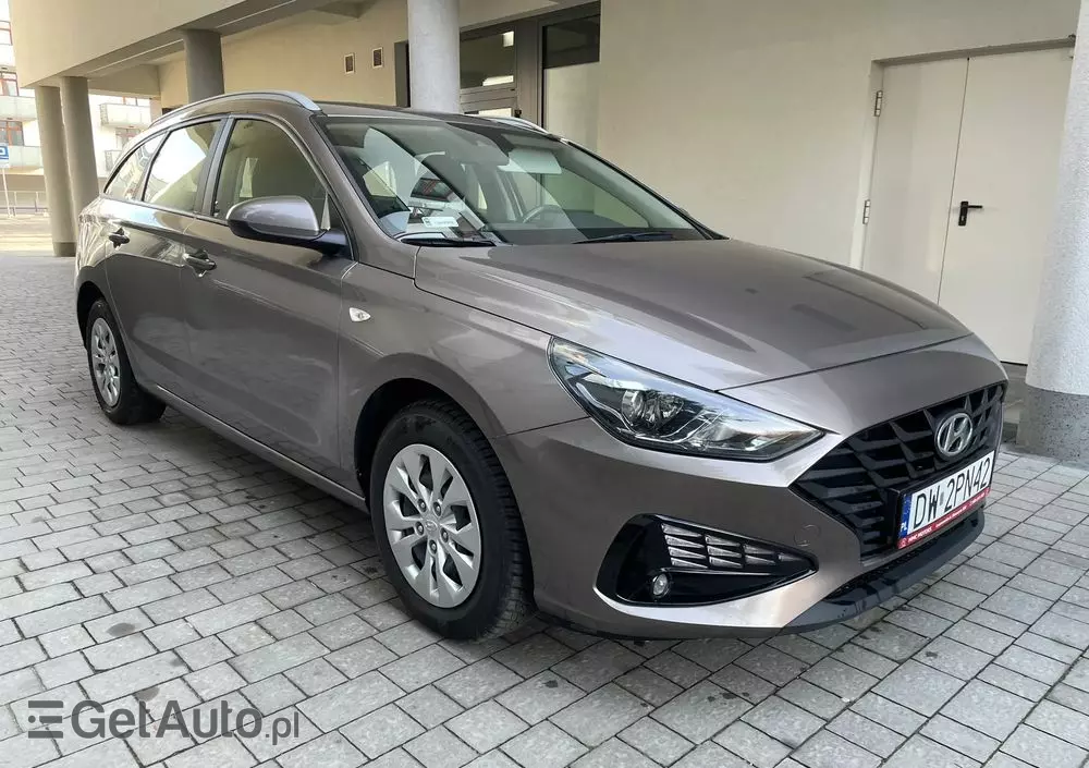 HYUNDAI I30 1.5 DPI Classic +