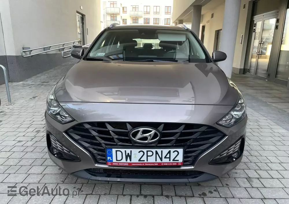 HYUNDAI I30 1.5 DPI Classic +