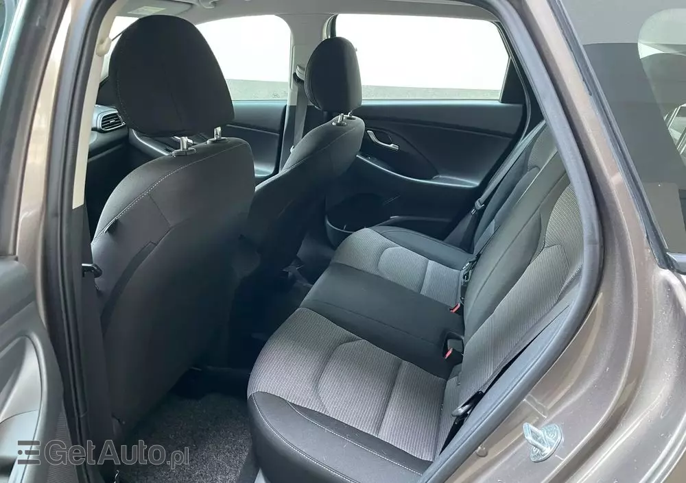 HYUNDAI I30 1.5 DPI Classic +