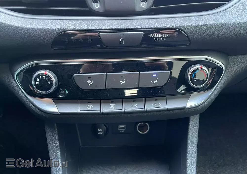 HYUNDAI I30 1.5 DPI Classic +