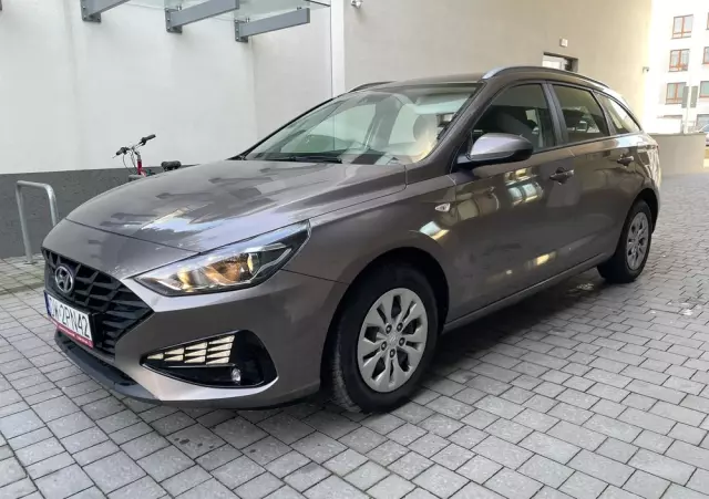 HYUNDAI I30 1.5 DPI Classic +