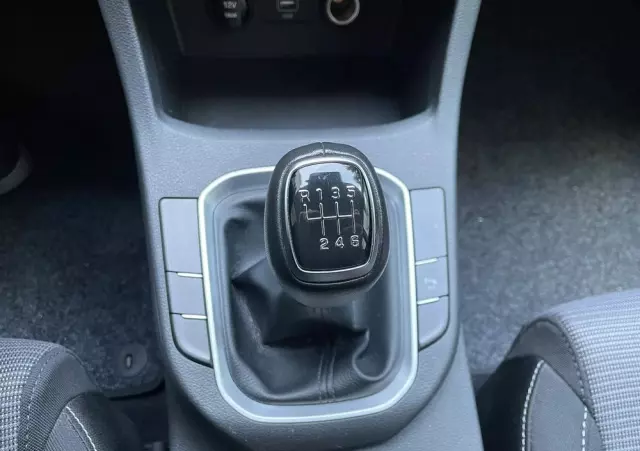 HYUNDAI I30 1.5 DPI Classic +