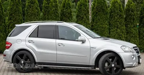 MERCEDES-BENZ ML 