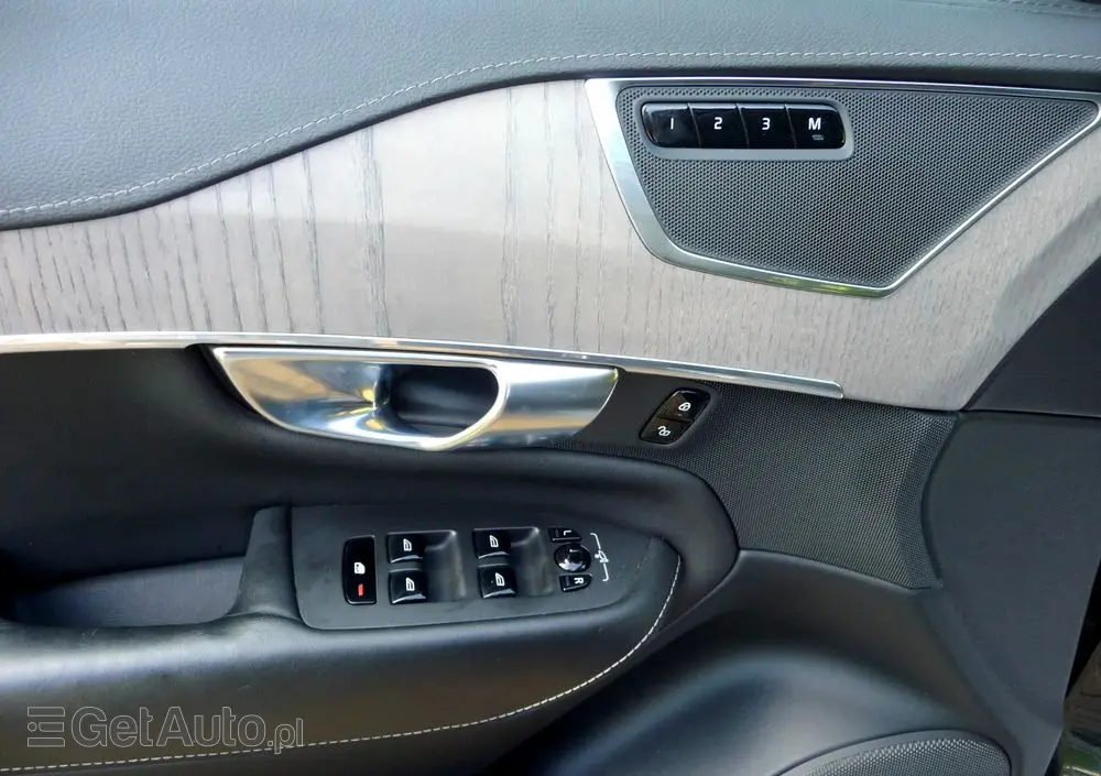 VOLVO XC 90 T8 AWD Plug-In Hybrid Inscription Expression 7os