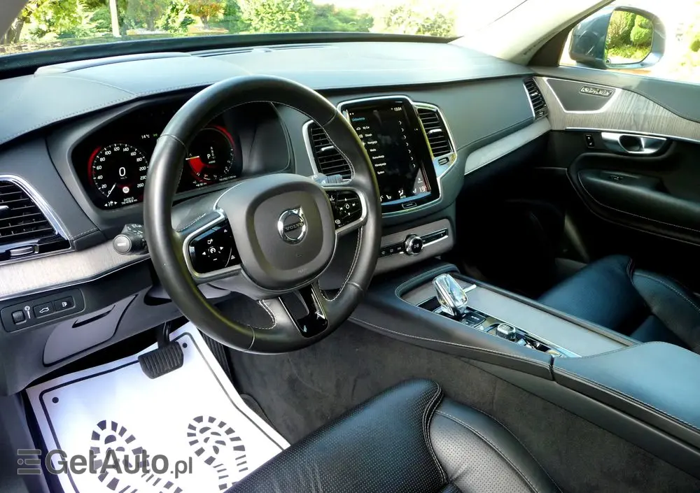 VOLVO XC 90 T8 AWD Plug-In Hybrid Inscription Expression 7os