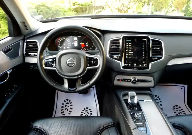 VOLVO XC 90 T8 AWD Plug-In Hybrid Inscription Expression 7os