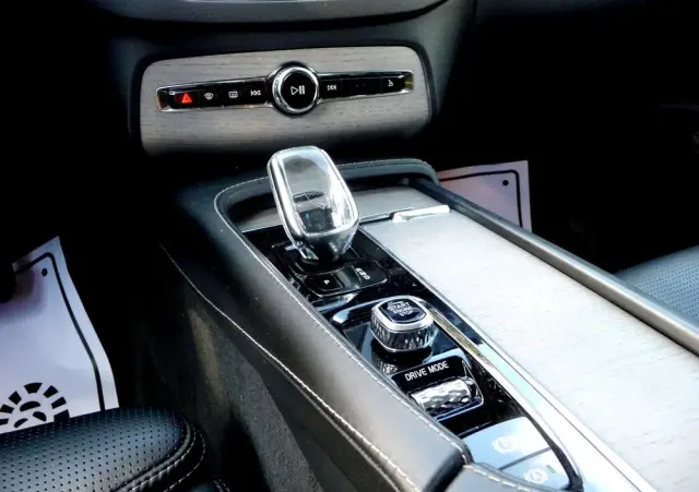 VOLVO XC 90 T8 AWD Plug-In Hybrid Inscription Expression 7os