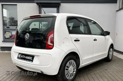 VOLKSWAGEN Up! 