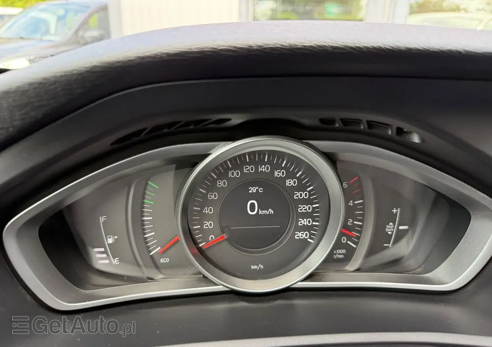 VOLVO V40 D4 Drive-E Kinetic