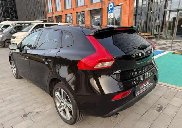 VOLVO V40 D4 Drive-E Kinetic