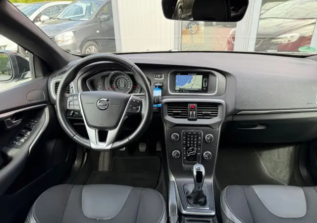 VOLVO V40 D4 Drive-E Kinetic