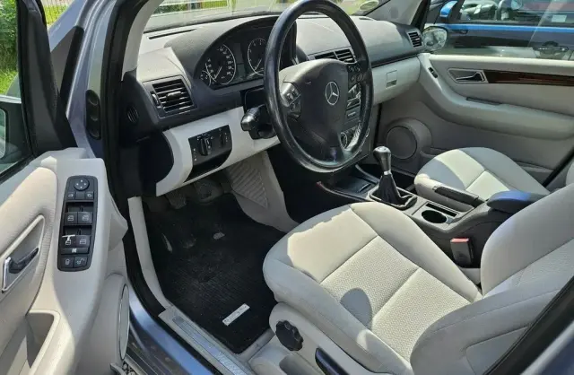 MERCEDES-BENZ Klasa A 