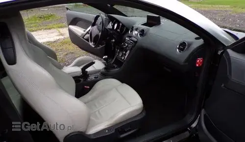 PEUGEOT RCZ 