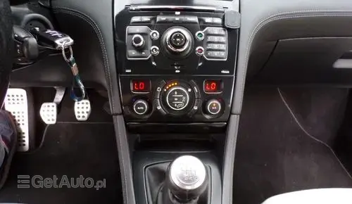 PEUGEOT RCZ 