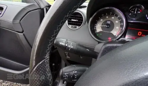 PEUGEOT RCZ 