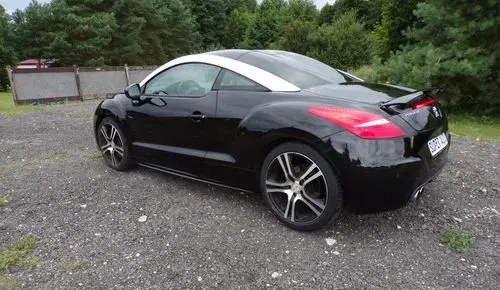 PEUGEOT RCZ 