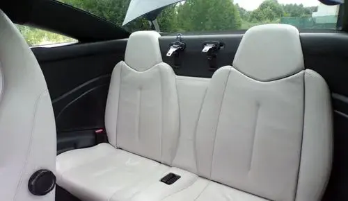 PEUGEOT RCZ 