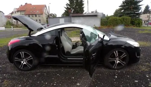 PEUGEOT RCZ 