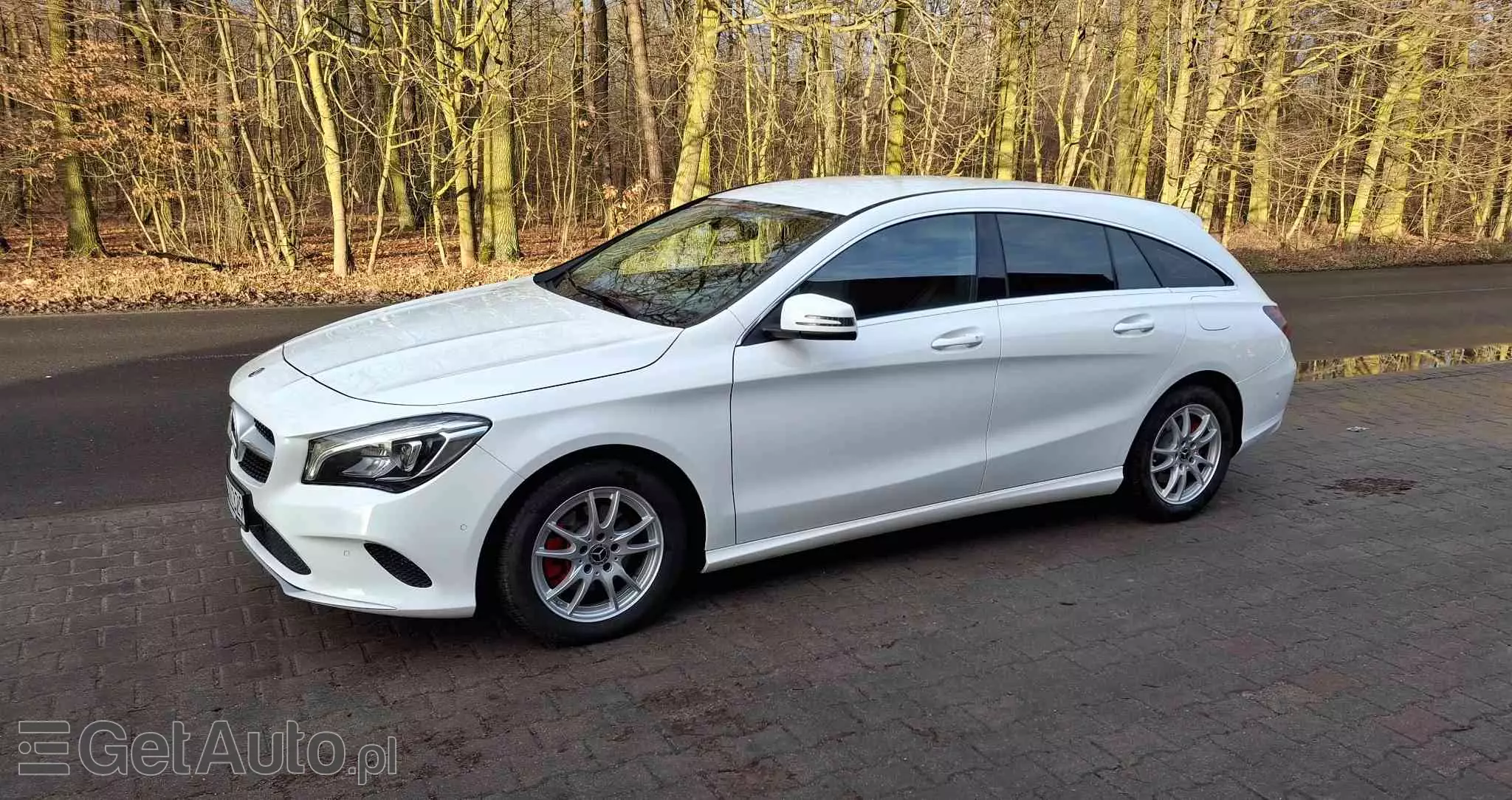 MERCEDES-BENZ CLA 180 d