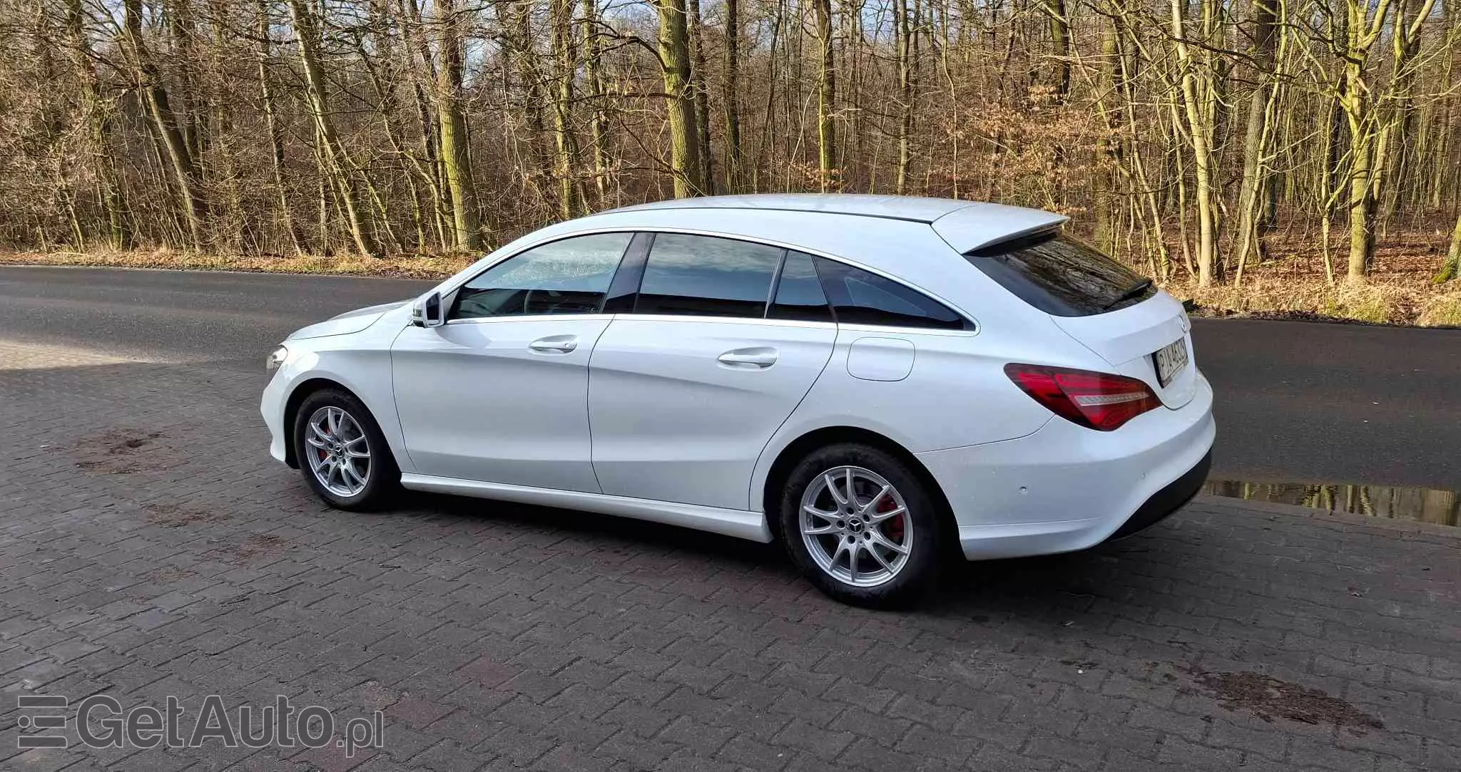 MERCEDES-BENZ CLA 180 d