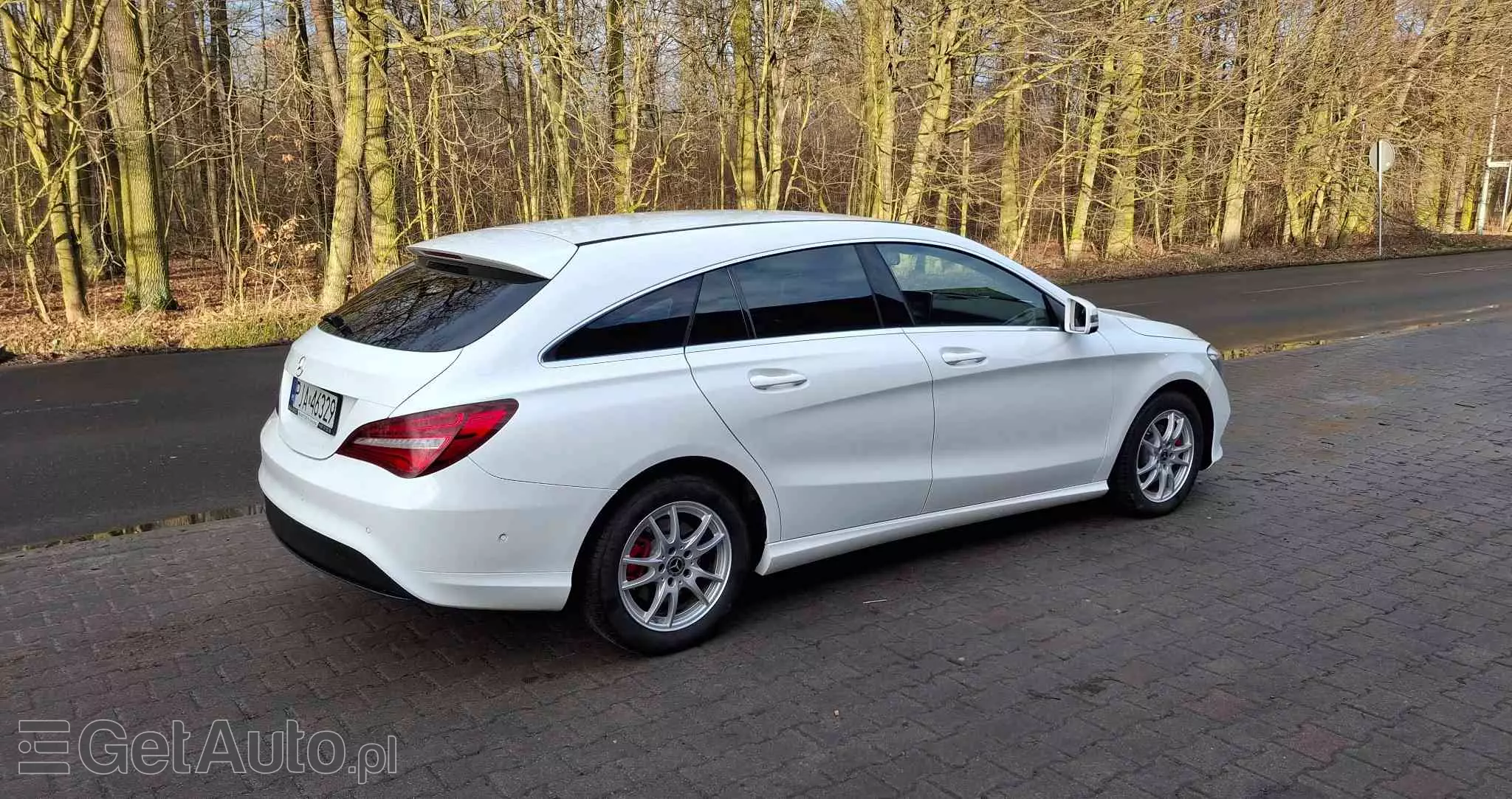 MERCEDES-BENZ CLA 180 d