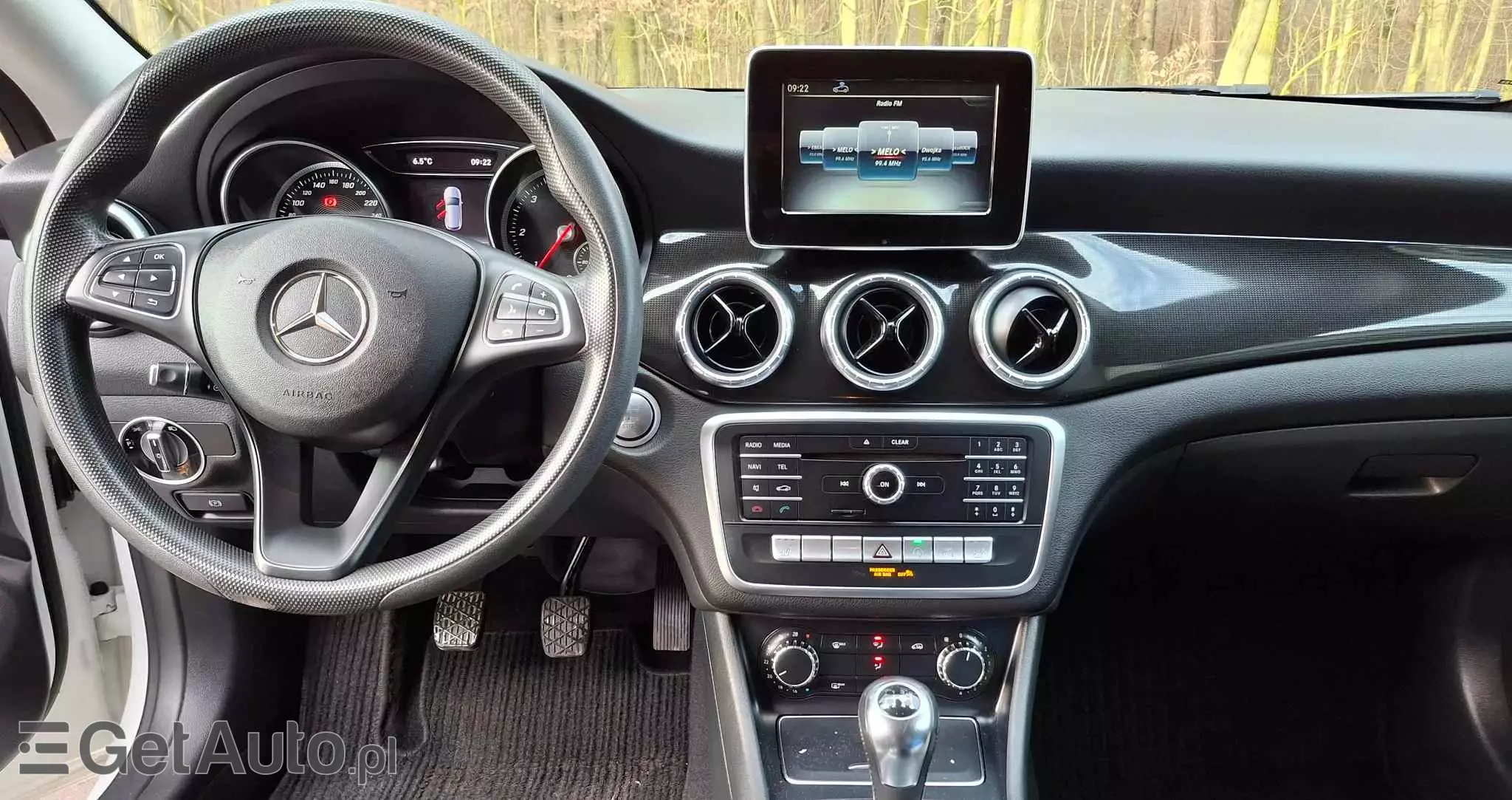 MERCEDES-BENZ CLA 180 d