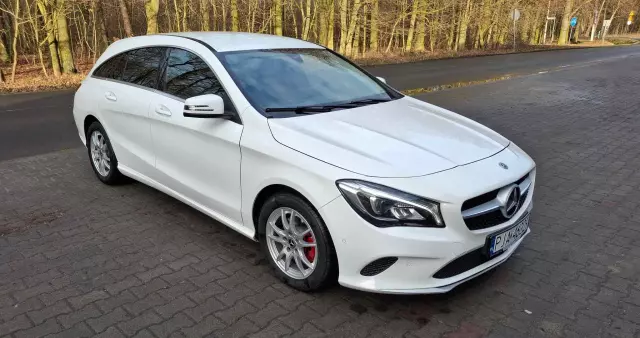 MERCEDES-BENZ CLA 180 d