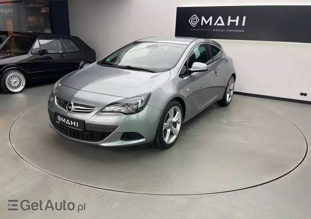 OPEL Astra IV GTC 2.0 CDTI Sport
