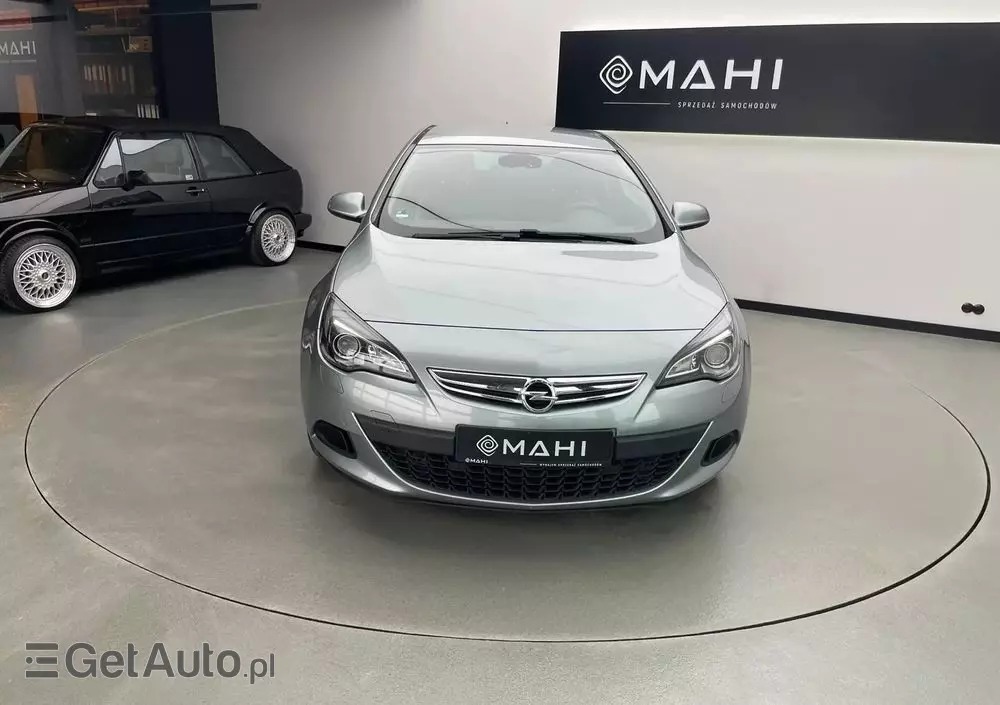 OPEL Astra IV GTC 2.0 CDTI Sport