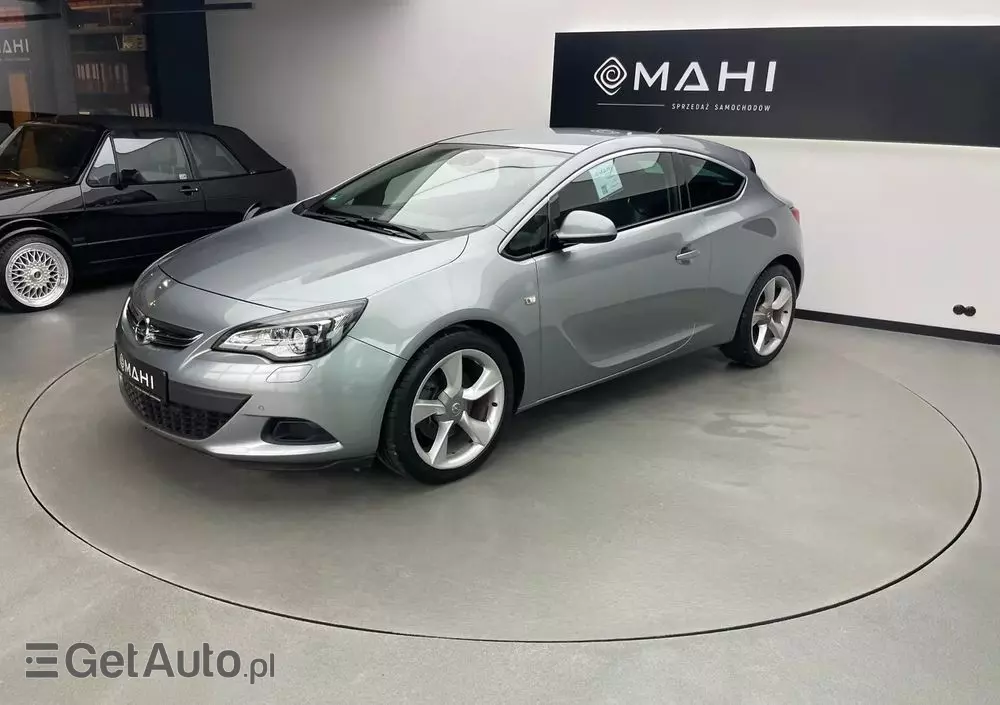 OPEL Astra IV GTC 2.0 CDTI Sport