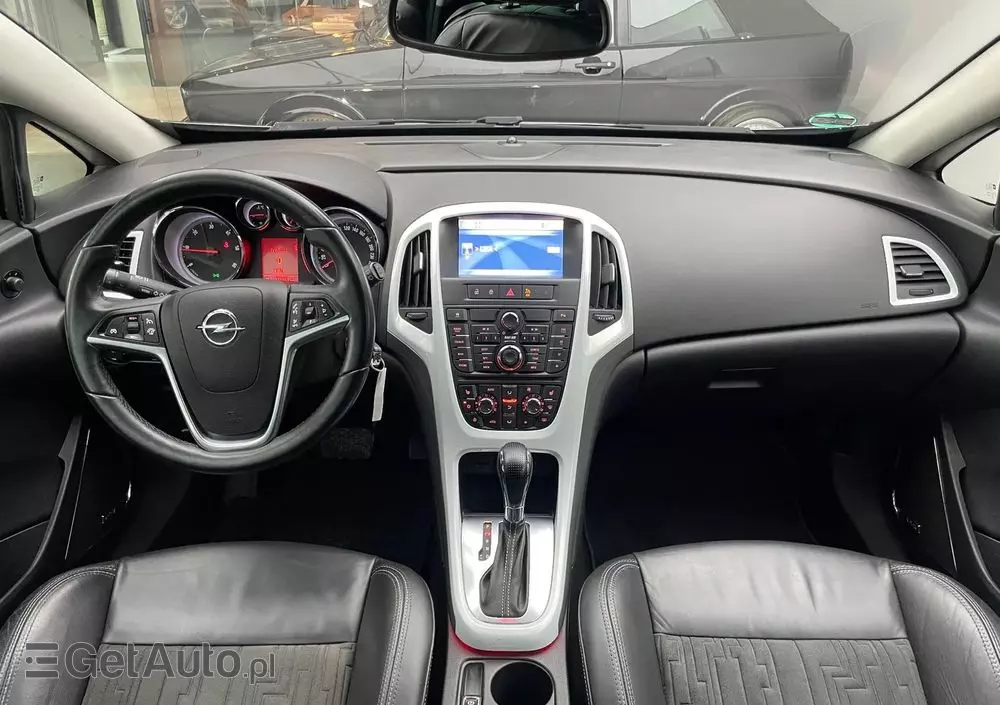 OPEL Astra IV GTC 2.0 CDTI Sport