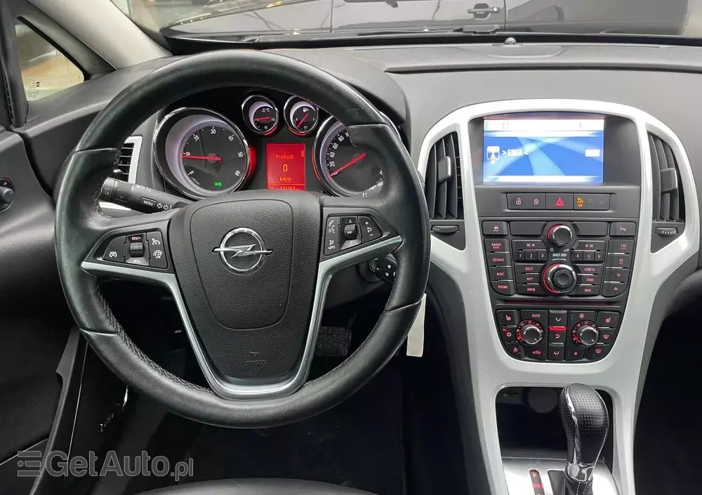 OPEL Astra IV GTC 2.0 CDTI Sport