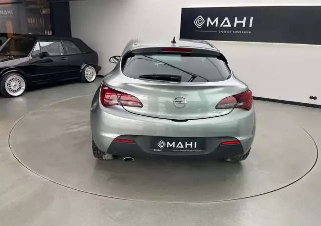 OPEL Astra IV GTC 2.0 CDTI Sport