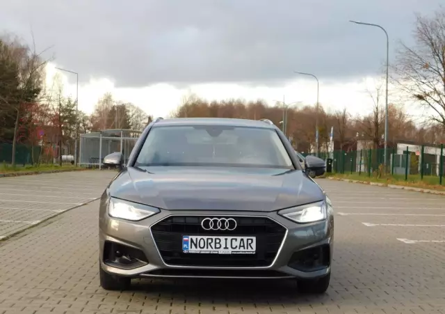 AUDI A4 2.0 TDI Design