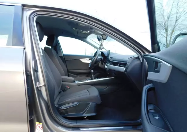 AUDI A4 2.0 TDI Design