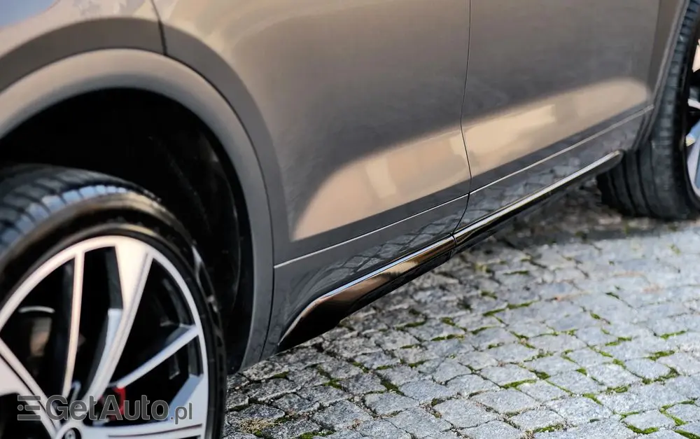 AUDI SQ5 Sportback Ver-3-0-tfsi-quattro-tiptronic