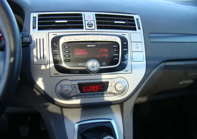 FORD Kuga 2.0 TDCi 4x4 Trend