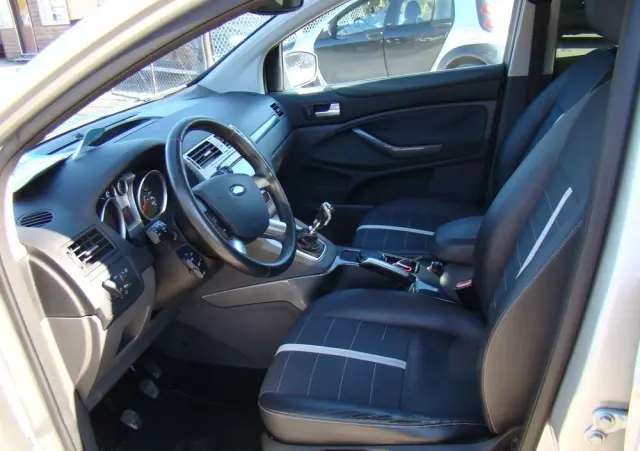 FORD Kuga 2.0 TDCi 4x4 Trend