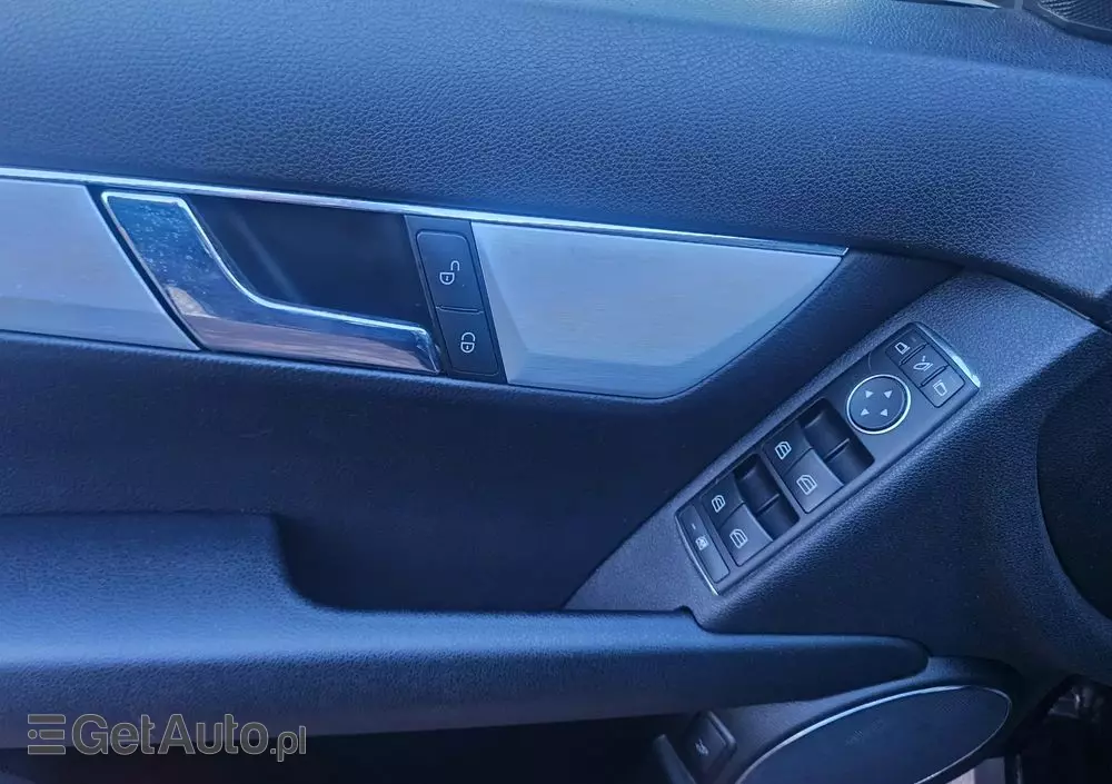 MERCEDES-BENZ Klasa C 200 Kompressor Avantgarde