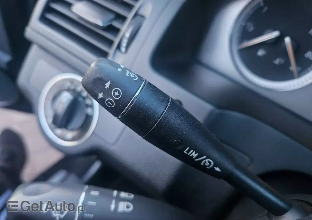 MERCEDES-BENZ Klasa C 200 Kompressor Avantgarde