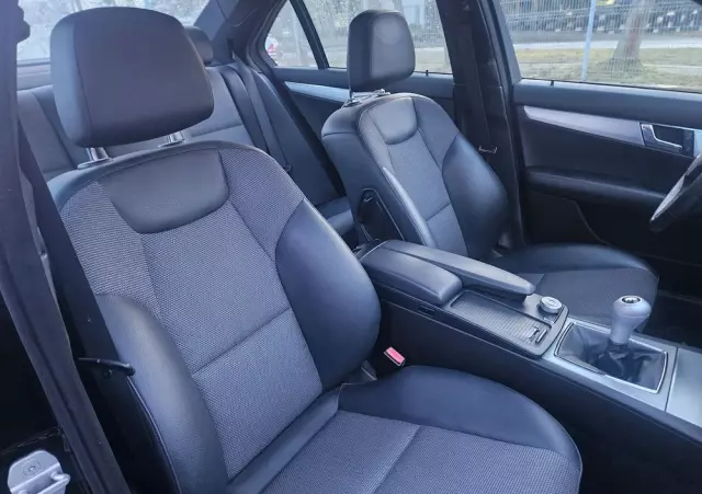 MERCEDES-BENZ Klasa C 200 Kompressor Avantgarde